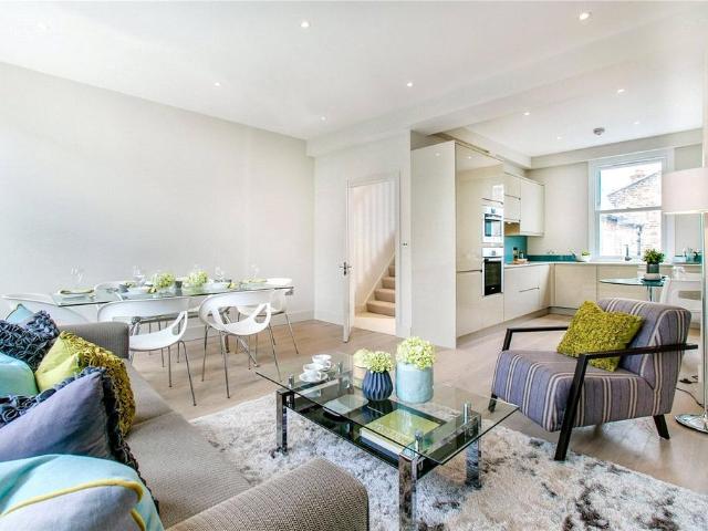 House for rent in Walham Green, Greater London