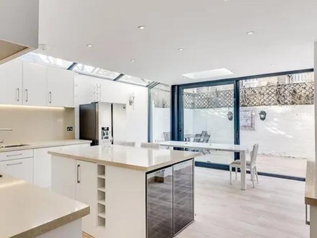 House for rent in Fulham, Walham Green