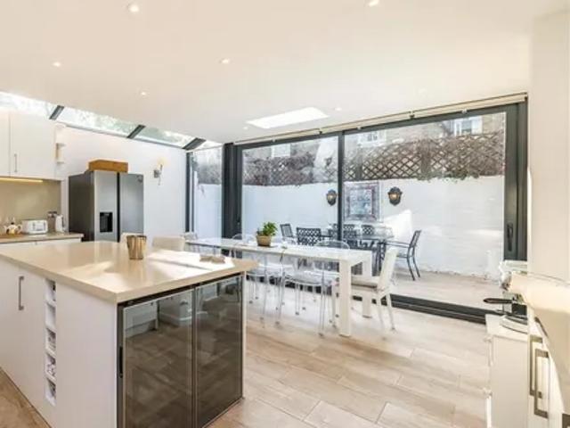 House for rent in Fulham, Walham Green