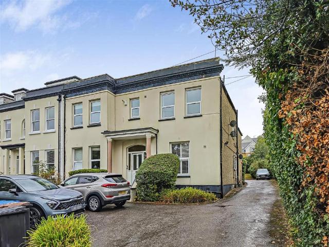 Apartment for rent in Buckhurst Hill, Epping Forest