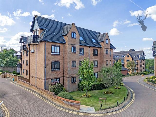 Apartment for rent in Buckhurst Hill, Epping Forest