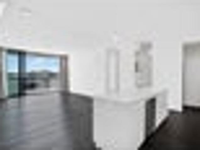 Apartment for rent in Alexandra Park Apartments, Albert-Eden
