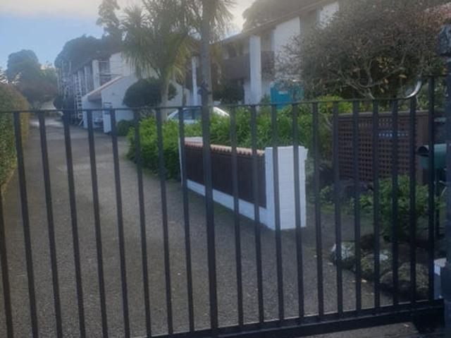 Apartment for rent in Mount Eden Village, Albert-Eden