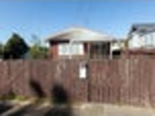Apartment for rent in Three Kings, Oroua County