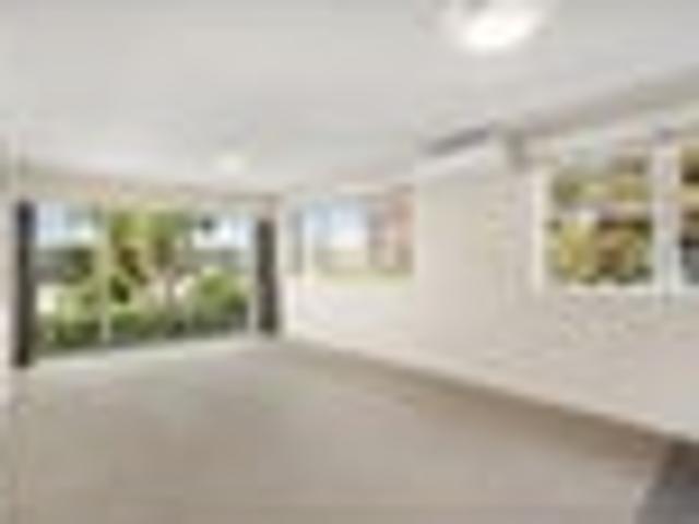 Townhouse for rent in Balmoral