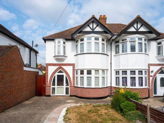 House for rent in Stoneleigh, Ewell