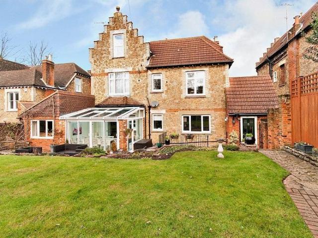Apartment for rent in Charlotteville, Guildford