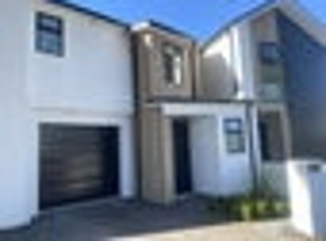 Townhouse for rent in Days Bay, Wellington
