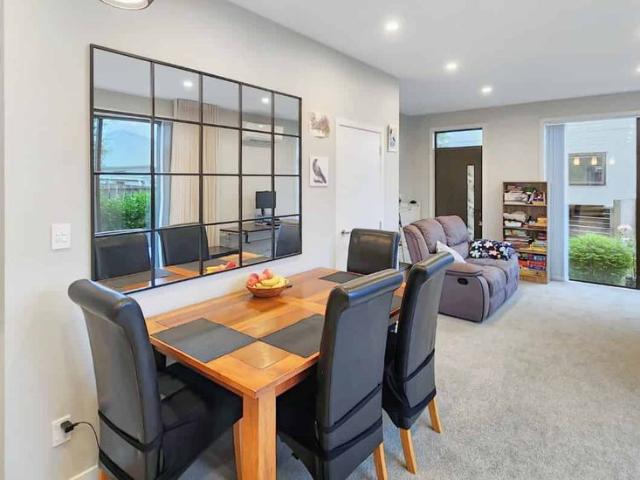 Townhouse for rent in Days Bay, Wellington