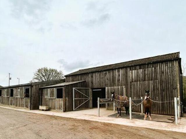 House for rent in Rumwell, Somerset