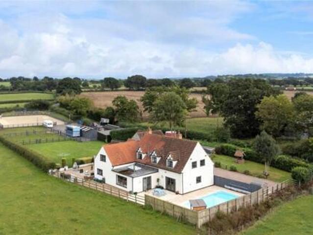 House for sale in Gloucester, Gloucestershire