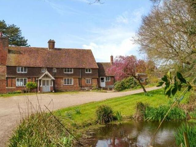 House for sale in Hillview, Surrey