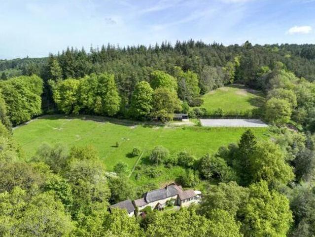 House for sale in Fole, Surrey