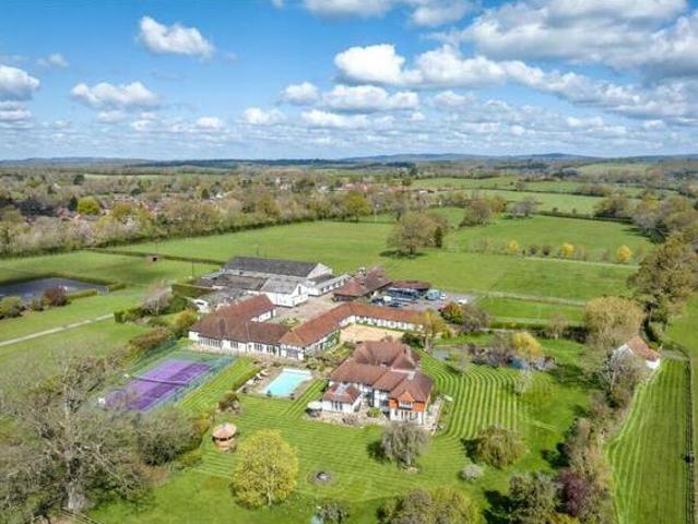 House for sale in Horsham, West Sussex