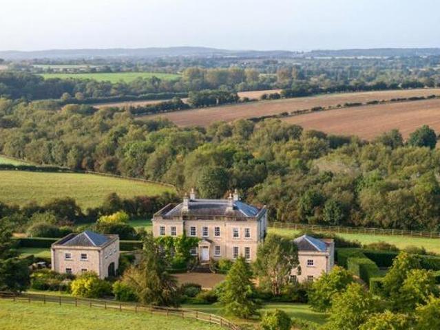 House for sale in Evershot, Oxfordshire