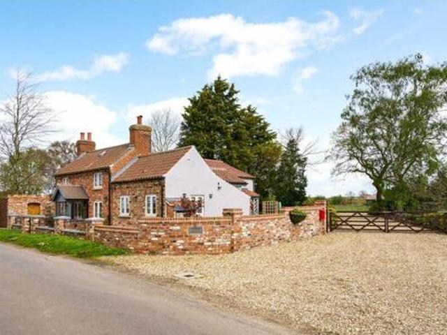House for sale in Brayford, Lincolnshire