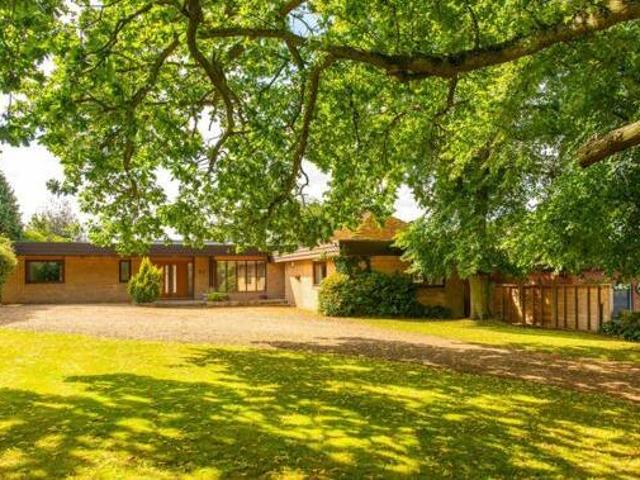 House for sale in Northampton, West Northamptonshire
