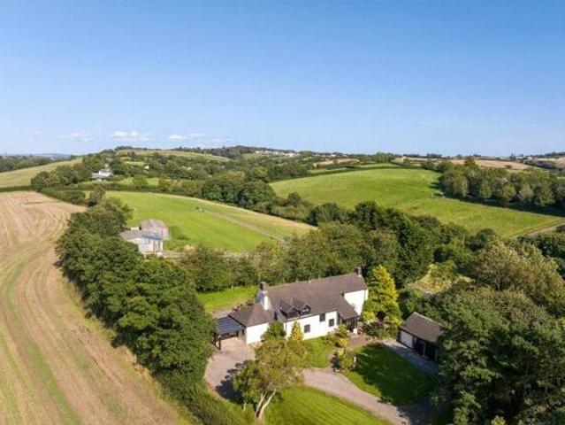House for sale in Saltash, Cornwall