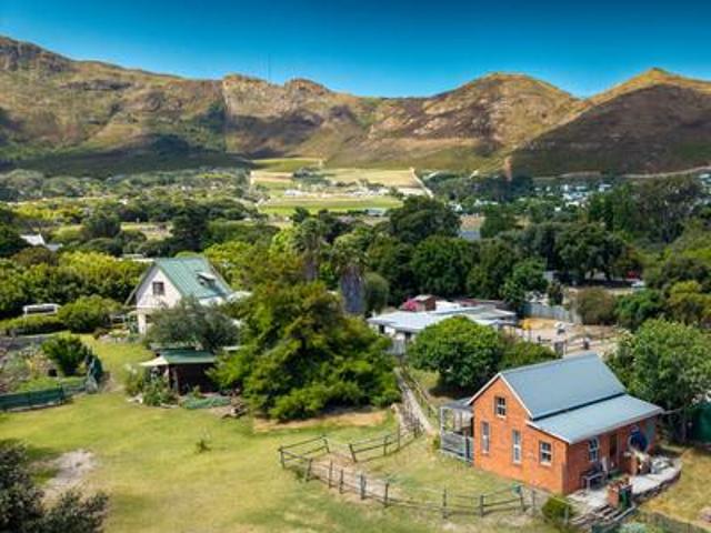 House for sale in Noordhoek, Western Cape