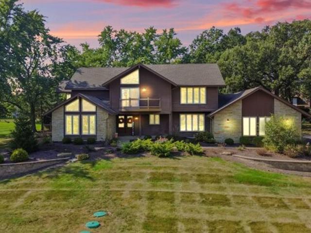 House for sale in Lemont, Illinois