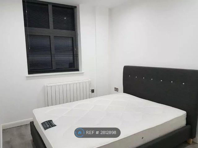 Apartment for rent in St Matthew's, Old Wharf