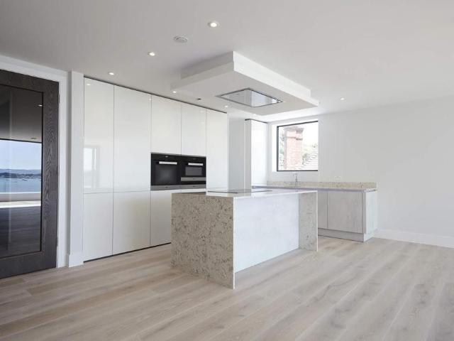 Apartment for rent in Poplar Grove, Greater London