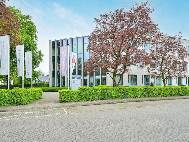 Bedrijfspand te huur in Baarn, Utrecht