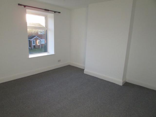 House for rent in Lady House, Burnedge