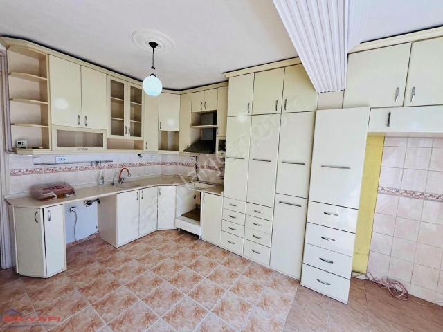 Buca, İzmir içerisinde kiralık mülk