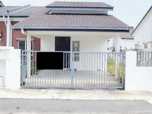 Residential House for sale in Sendayan Village, Negeri Sembilan