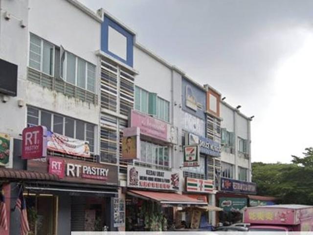 Shop for sale in Petaling, Alam Impian