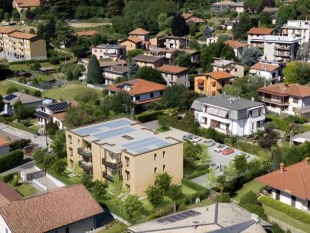Appartamento in vendita a Crevenna, Erba