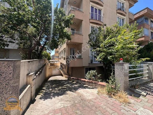 Ataşehir, İstanbul içerisinde satılık mülk