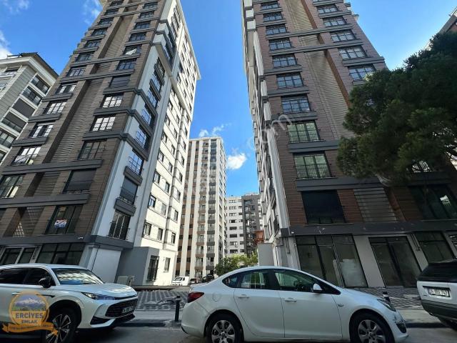 Kadiköy, İstanbul içerisinde kiralık mülk
