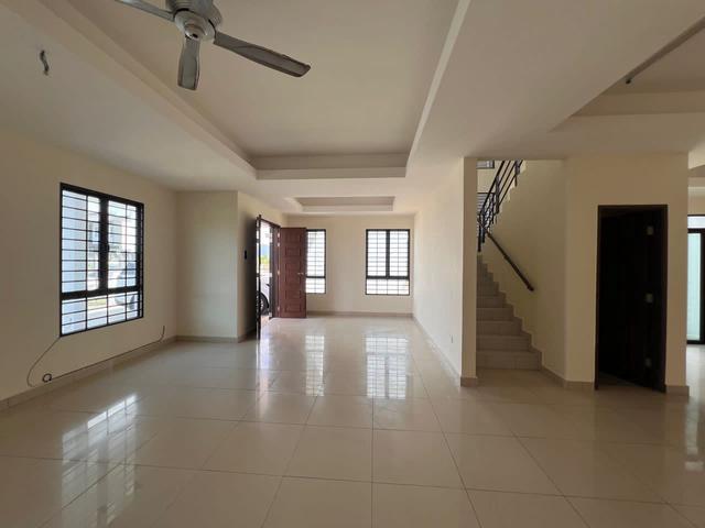 Bungalow for rent in Kulai, Johor