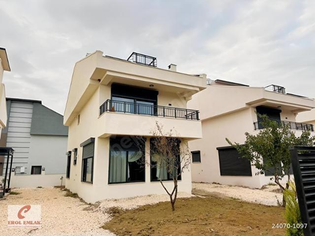 Erdek, Balikesir içerisinde satılık Villa