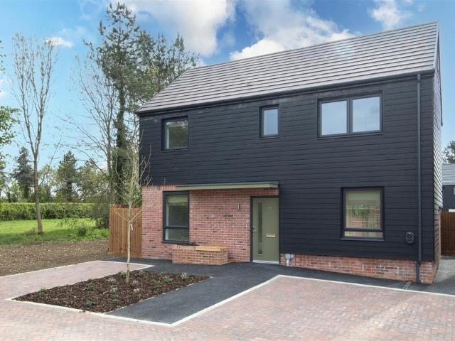 House for rent in Shenley Church End, Isle Of Man