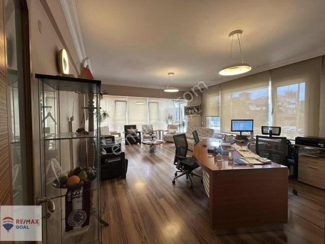 Kadiköy, İstanbul içerisinde kiralık mülk