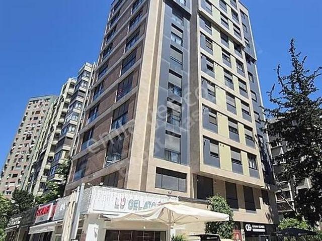 Kadiköy, İstanbul içerisinde kiralık mülk