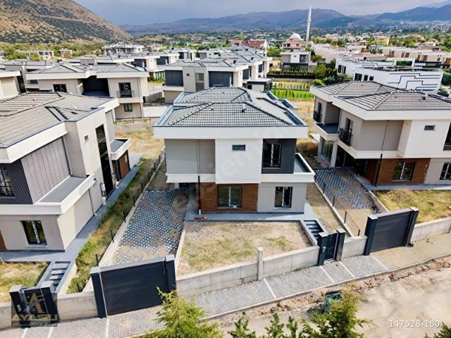 Melikgazi, Kayseri içerisinde satılık Villa