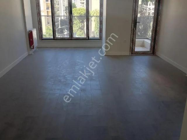 Kadiköy, İstanbul içerisinde kiralık mülk