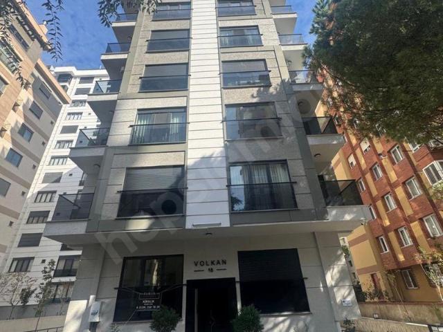 Göztepe Mahallesi, Kadıköy içerisinde satılık mülk