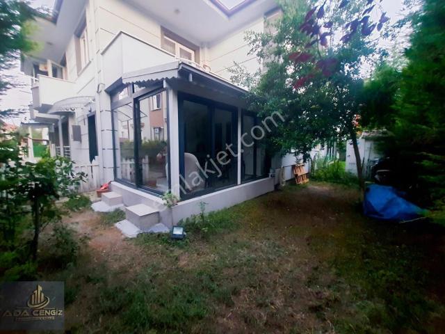 Erenler, Sakarya içerisinde satılık Villa