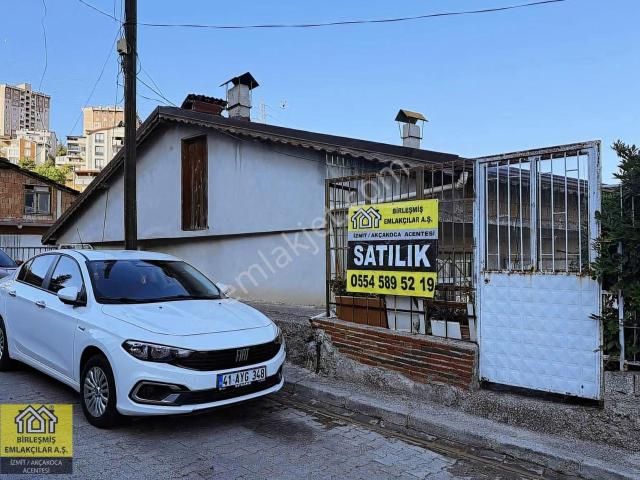 İzmit, Kocaeli içerisinde satılık Villa