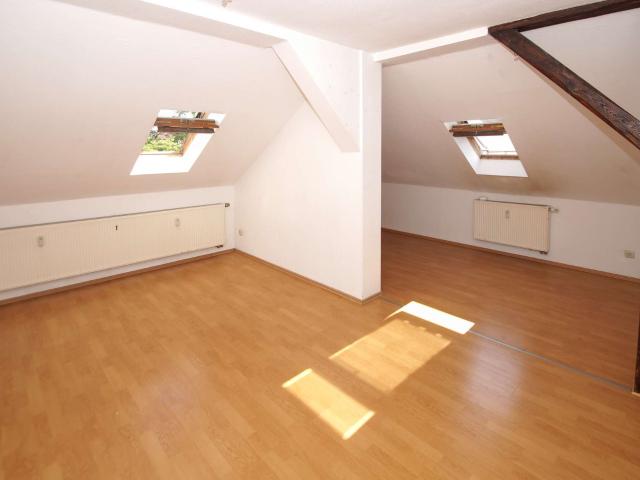 Dachgeschosswohnung kaufen in Ilversgehofen, Erfurt