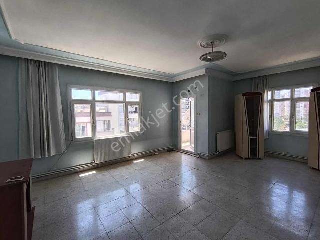 Yenişehir, Mersin içerisinde satılık mülk
