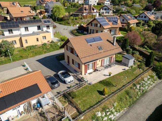 Einfamilienhaus kaufen in Moudon, Waadt