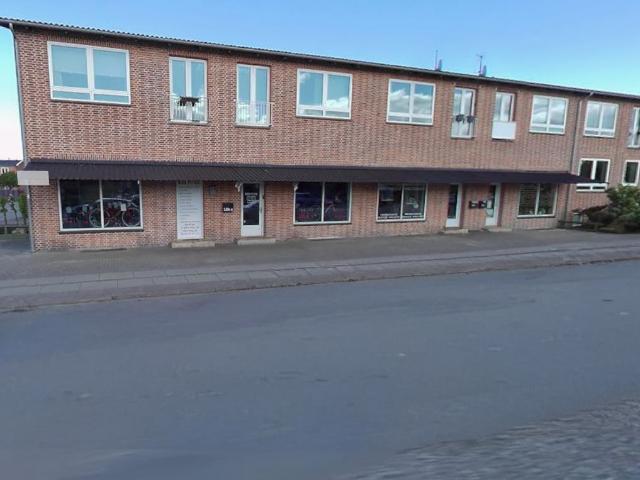 Erhvervsejendom til leje i Tårnby, Brøndby