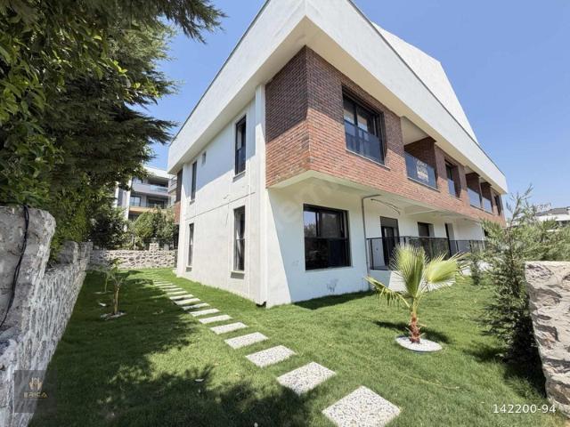 İzmir, Konak içerisinde satılık Villa