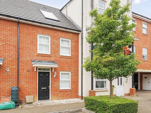 House for rent in Bromley Common, Greater London